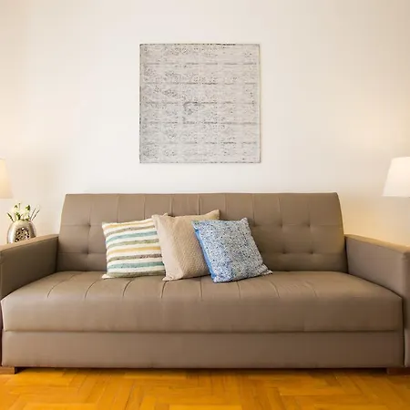 Spacious In Lägenhet